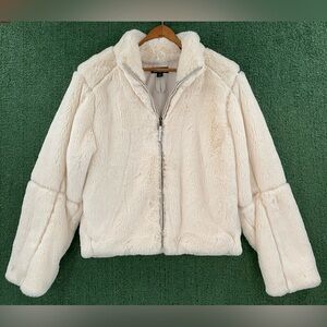 Patagonia Lunar Frost Natural Cream Super Soft Faux Fur Jacket Women’s Size XS